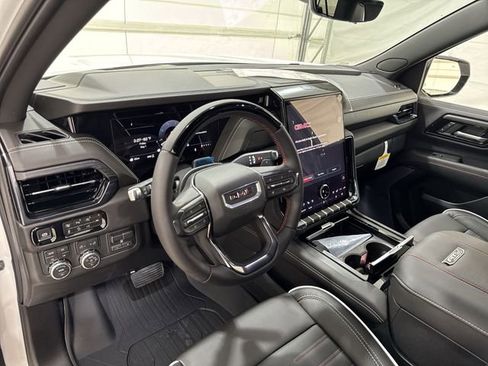 New 2026 GMC Yukon XL AT4 Ultimate AWD/4WD image 10