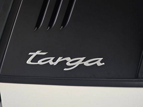Certified 2024 Porsche 911 Targa 4S image 31