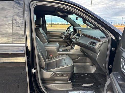 Used 2021 Chevrolet Tahoe Premier w/ Premium Package image 36