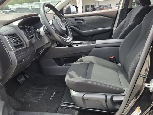 Used 2023 Nissan Rogue S FWD image 11