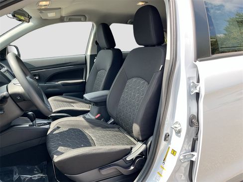 Used 2025 Mitsubishi Outlander Sport ES image 20