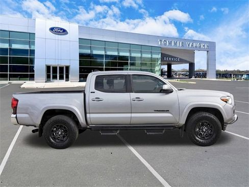 Used 2020 Toyota Tacoma SR5 image 5