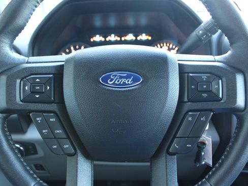 Used 2018 Ford F150 XLT w/ Equipment Group 302A Luxury image 18