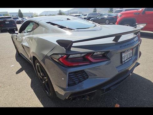 Used 2025 Chevrolet Corvette Stingray Preferred Cpe w/ Z51 Performance Package RWD image 5