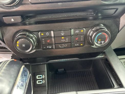Used 2018 Ford F150 XLT w/ Equipment Group 302A Luxury AWD/4WD image 21