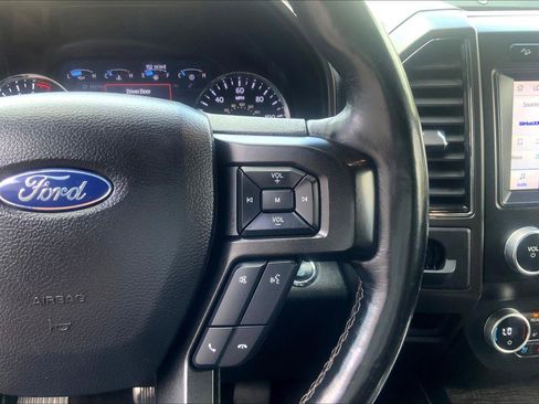 Used 2020 Ford Expedition Limited image 19
