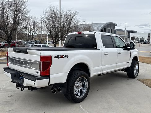 Used 2022 Ford F250 Limited image 5