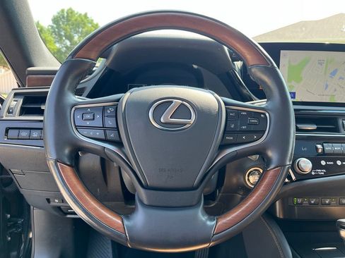 Used 2024 Lexus ES 350 w/ Accessory Package (Z1) FWD image 33
