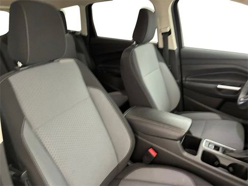 Used 2018 Ford Escape SE w/ Ford Safe & Smart Package image 14