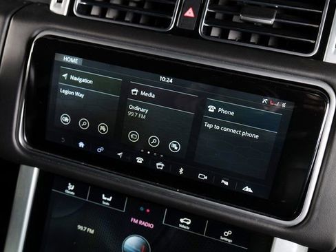 Used 2020 Land Rover Range Rover HSE image 15