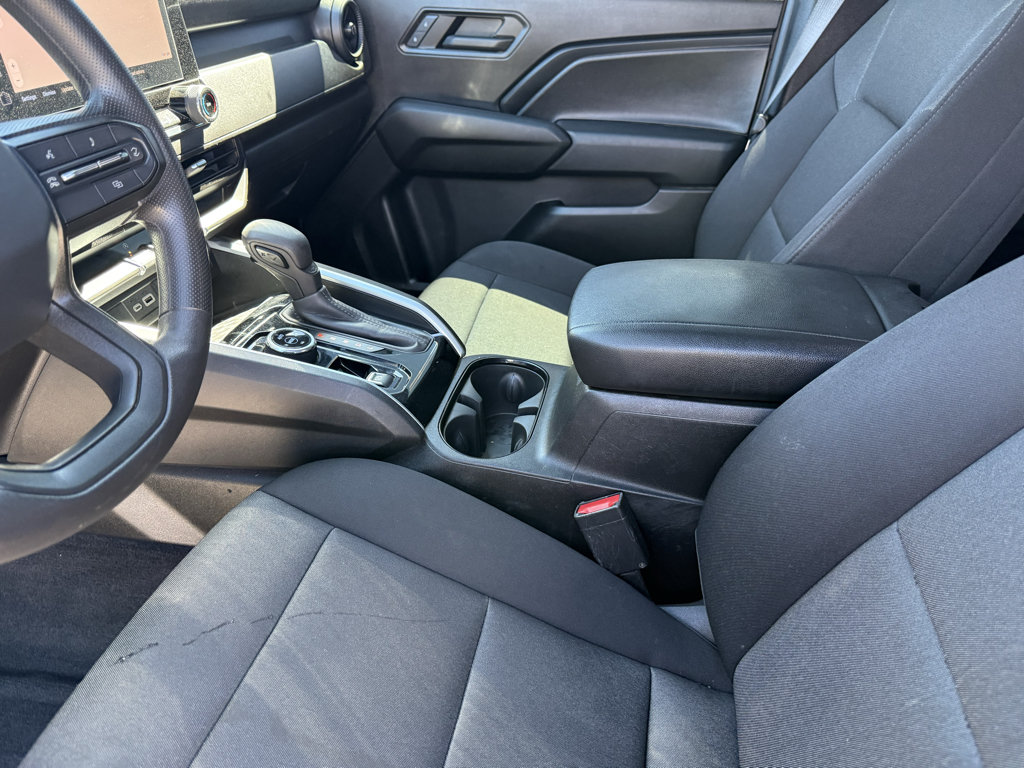 Used 2024 Chevrolet Colorado Trail Boss w/ Technology Package AWD/4WD image 27