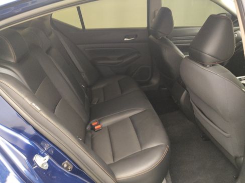 Used 2019 Nissan Altima 2.5 SR w/ SR Premium Package FWD image 19