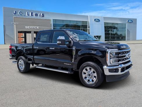 New 2026 Ford F250 Lariat w/ Chrome Package AWD/4WD image 1