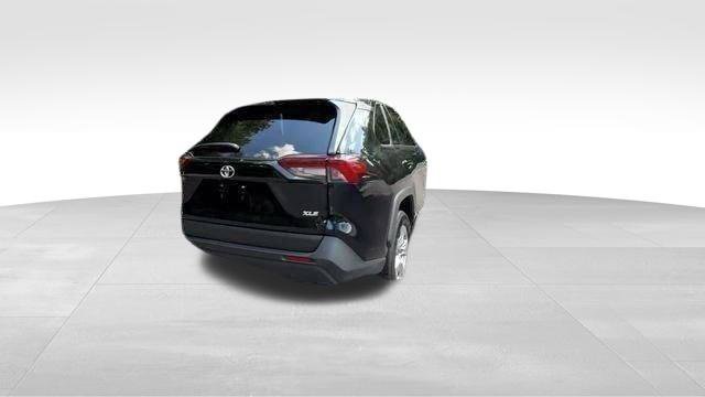 Used 2025 Toyota RAV4 XLE FWD image 73