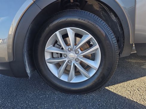 Used 2017 Kia Sorento LX image 26