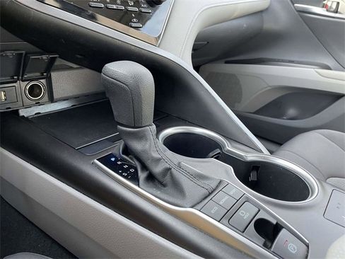 Used 2024 Toyota Camry LE image 30