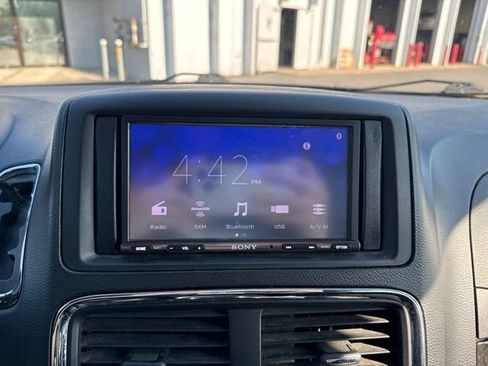 Used 2016 Dodge Grand Caravan SE w/ Quick Order Package 29E SE FWD image 17
