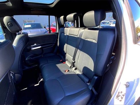 Certified 2022 Mercedes-Benz GLB 250 4MATIC image 17