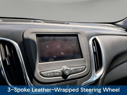 Used 2021 Chevrolet Equinox LT AWD/4WD image 18