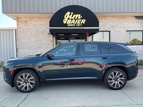 New 2025 Jeep Wagoneer S Limited image 2