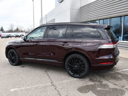 Used 2023 Lincoln Aviator Reserve w/ Jet Appearance Package AWD/4WD image 3