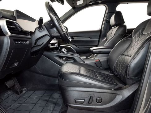 Certified 2024 Kia Telluride EX X-Line AWD/4WD image 12