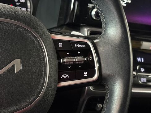 Certified 2023 Kia Sorento EX image 27