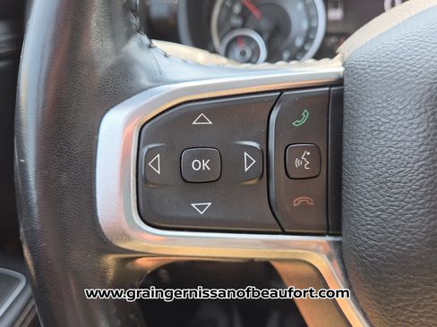 Used 2022 RAM 1500 Laramie AWD/4WD image 12