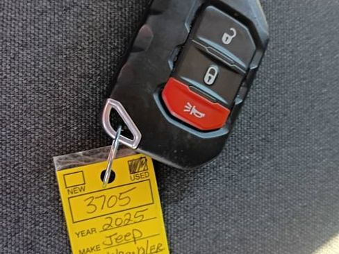 Used 2025 Jeep Wrangler Unlimited Sport AWD/4WD image 28