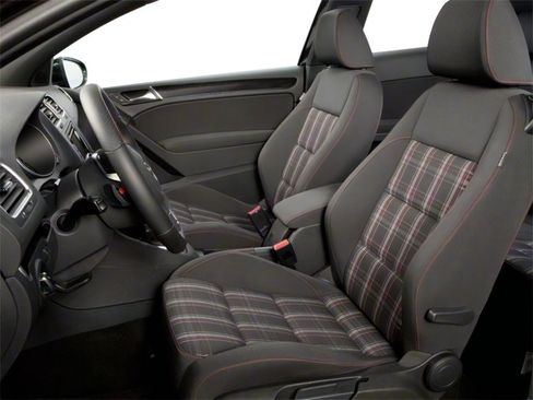 Used 2010 Volkswagen GTI 2-Door FWD image 6