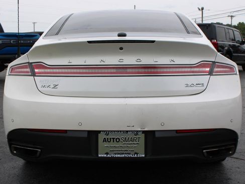 Used 2014 Lincoln MKZ AWD image 5