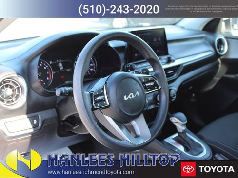 Used 2023 Kia Forte LXS image 11