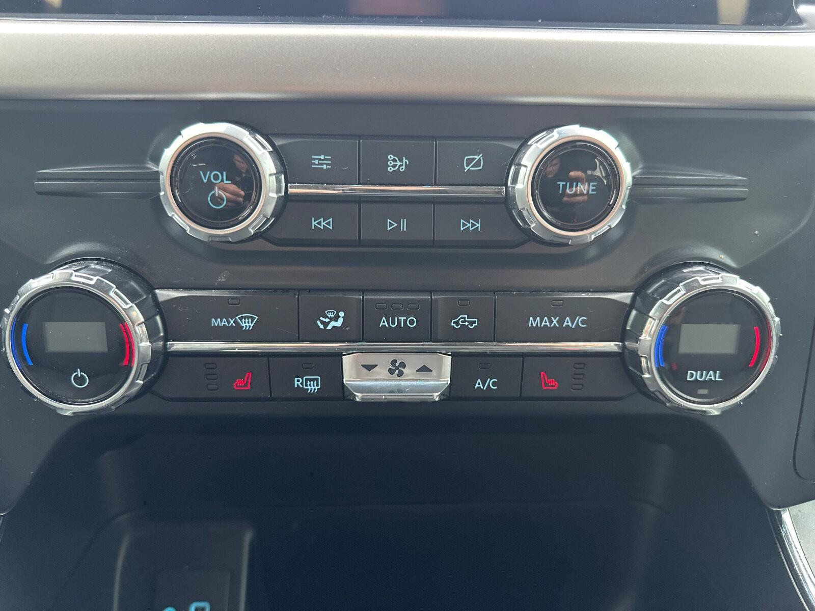 Used 2021 Ford F150 XLT w/ Equipment Group 302A High AWD/4WD image 11