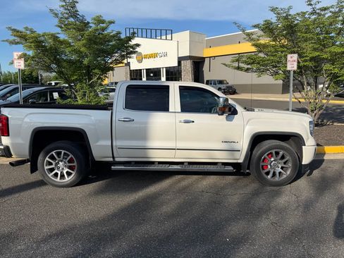 Used 2015 GMC Sierra 1500 Denali image 6