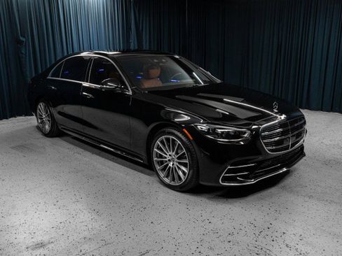 New 2026 Mercedes-Benz S 580 4MATIC Sedan image 3
