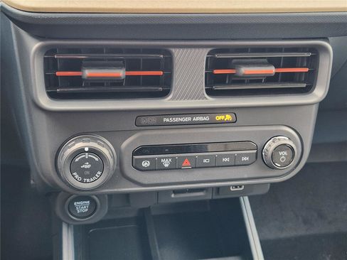 New 2026 Ford Maverick Lariat image 14