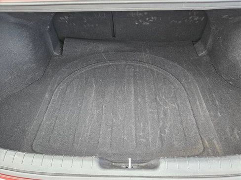 Used 2025 Hyundai Elantra SEL image 6