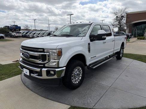 Used 2022 Ford F350 XLT w/ XLT Premium Package image 3