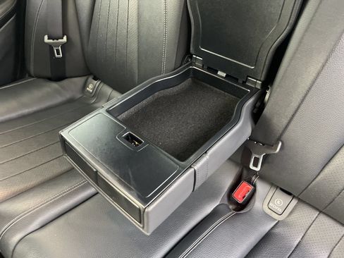Used 2018 Mercedes-Benz E 300 image 18