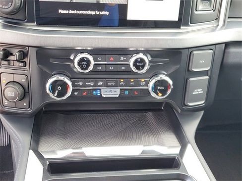 New 2025 Ford F250 Platinum image 27