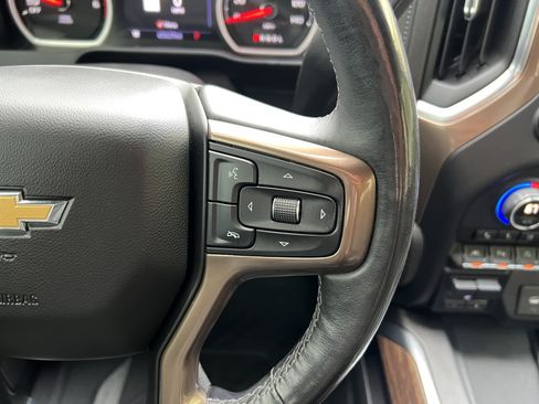 Used 2020 Chevrolet Silverado 1500 High Country w/ Technology Package AWD/4WD image 28