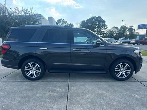 Used 2024 Ford Expedition Limited RWD image 8