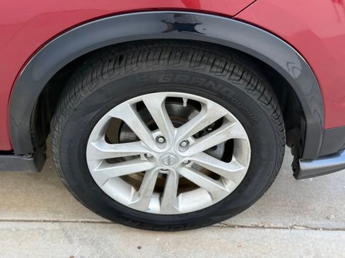 Used 2013 Nissan Juke SL FWD image 14