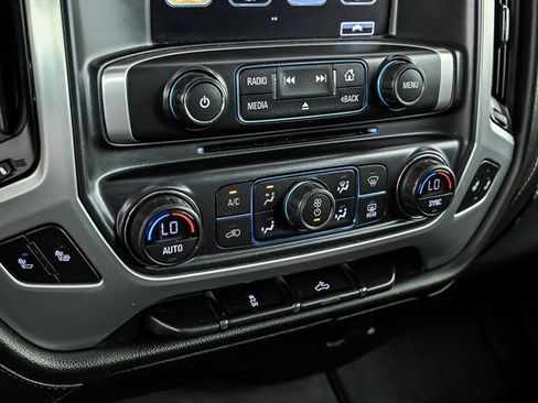 Used 2019 GMC Sierra 1500 SLE w/ SLE Value Package AWD/4WD image 22
