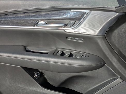 Used 2023 Cadillac XT5 Premium Luxury image 17