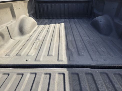 Used 2010 Ford F150 XLT image 30