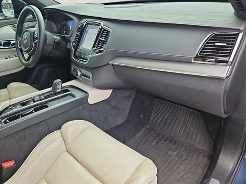 Used 2022 Volvo XC90 T8 R-Design w/ Advanced Package image 22