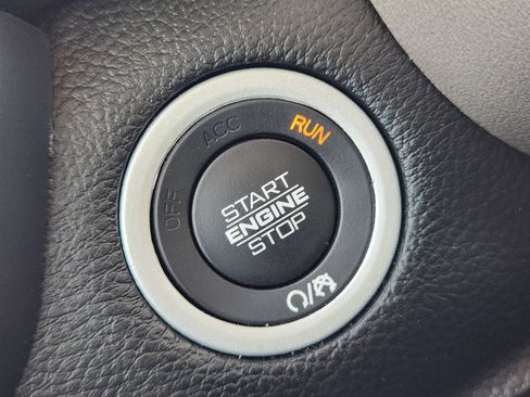 Used 2022 RAM 1500 Laramie AWD/4WD image 21