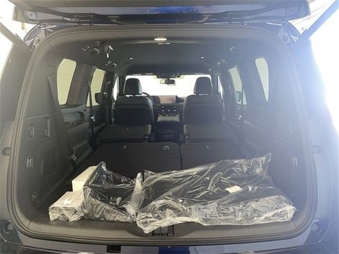 New 2026 Nissan Armada PRO-4X w/ Captain's Chari Seat Package image 16