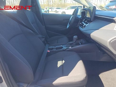 Used 2025 Toyota Corolla LE image 11